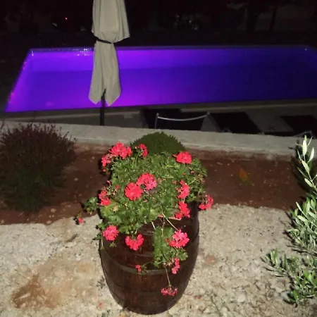 شقة Mario - With Pool